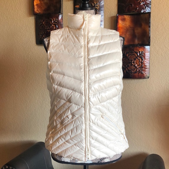 Talbots Puffer Vest - Picture 5 of 8